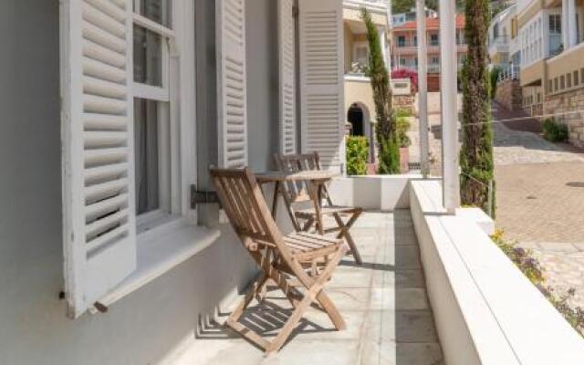 1 Mews at the Majestic Village