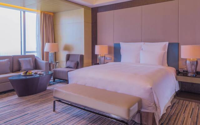 Renaissance Huizhou Hotel
