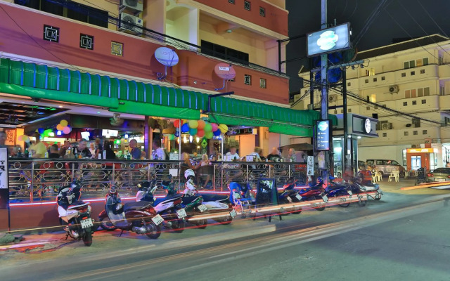 Harrys Hotel, Bar & Restaurant