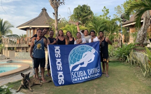 Cangdoki Resort and DIve Camp