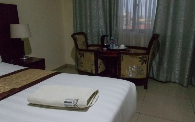 Four Pillars Lodge