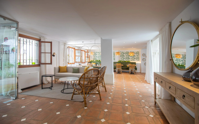 Soho Boutique Atalia