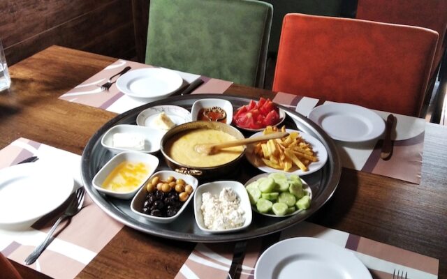 Migroras Otel & Restaurant - Karestel Yaylasi