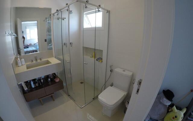 Casa 4 suítes Jurere Internacional