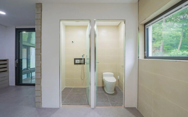 Yangpyeong Uno House Pool Villa