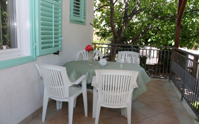 Apartment Radin - 2 bedroom apartment: A1 Vodice, Riviera Sibenik