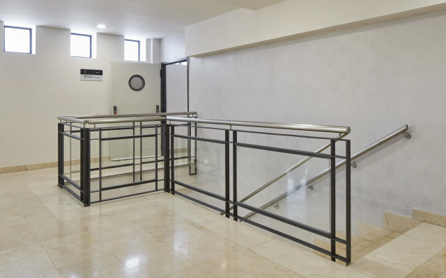 Iraipe Logroño Hotel