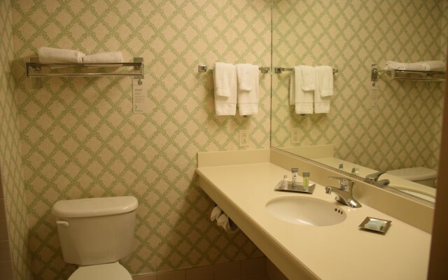 Lafayette Park Hotel & Suites, Trenton