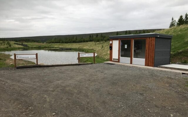 Einishus Cottages