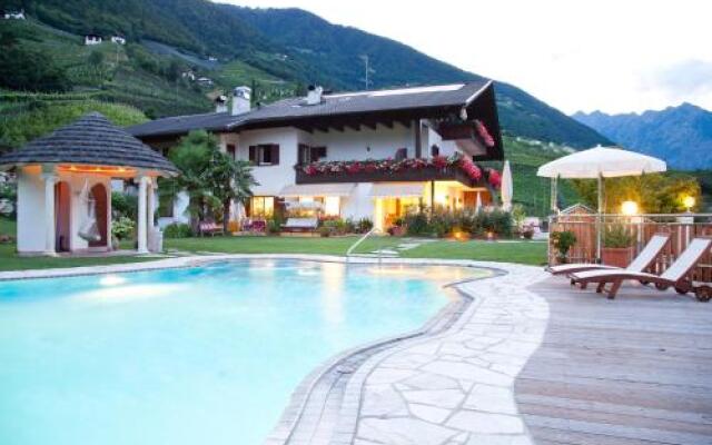 Hotel & Appartement Valtnaungut