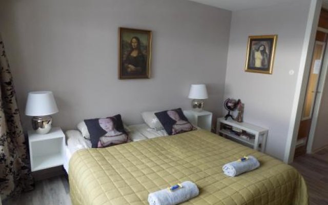 Sirena Guest House
