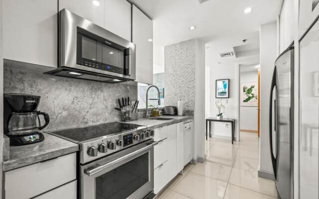 Luxury Brickell 3 Beds Sleeps 8