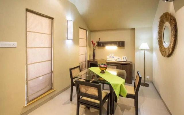 Confident Amoon - The Glamour Spa and Resort