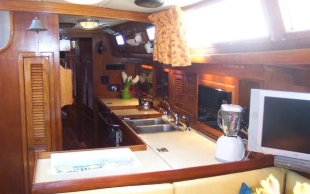 Dream Lover Boat and Breakfast