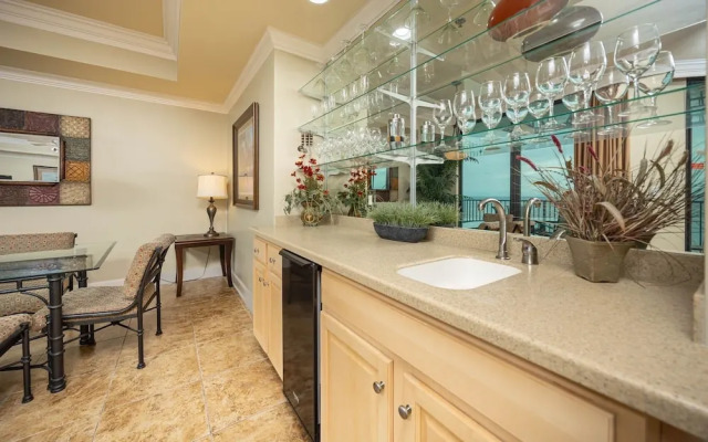 Phoenix Ix 903 2 Bedroom Condo