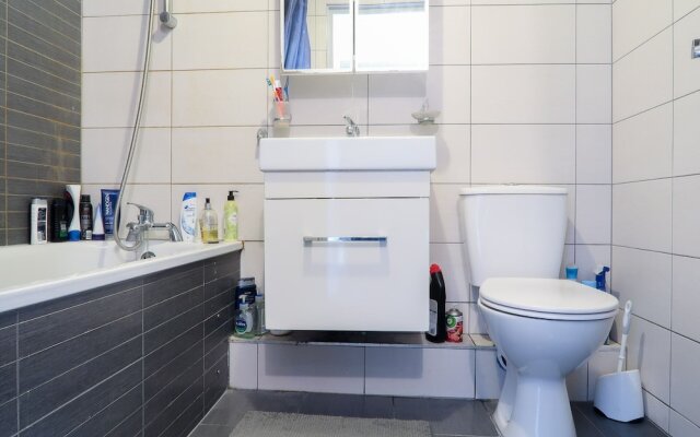 Clemence Street - Deluxe Single Guest Room 5