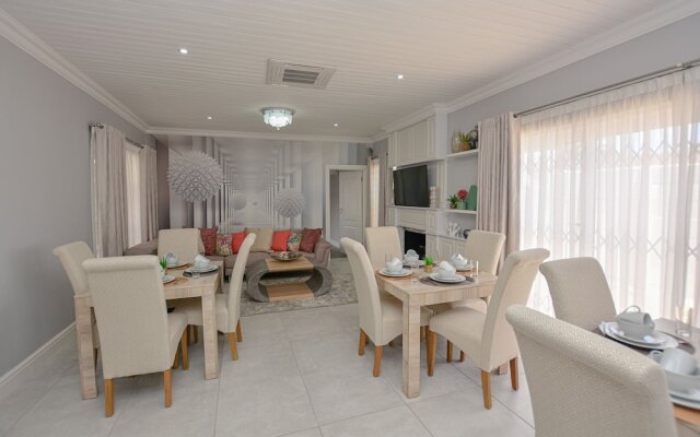 The Blue Sapphire Guesthouse