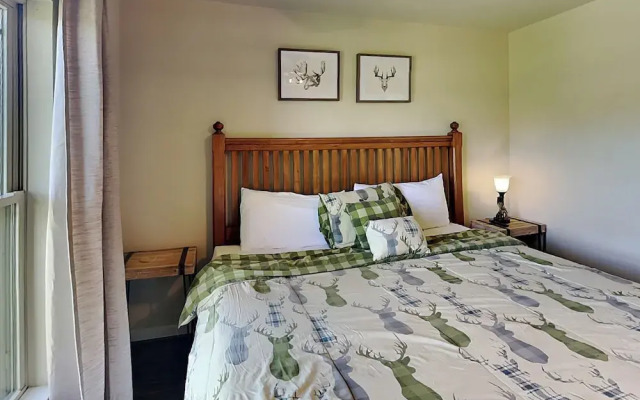 Cedar Lodge Condominiums