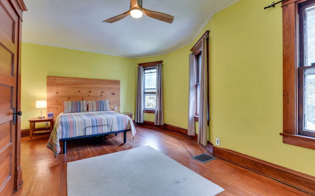 Charming Buffalo Vacation Rental w/ Covered Patio!