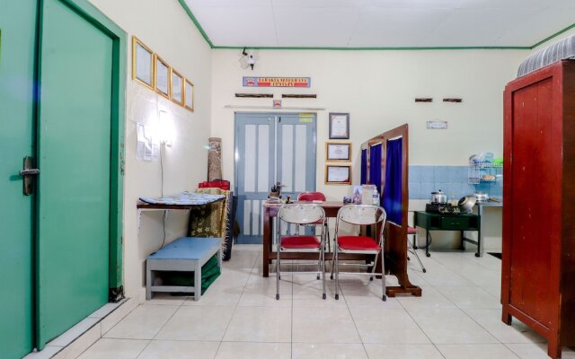 Bahagia Sederhana Home Stay - Hostel