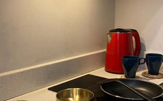 Homy studio room near taman anggrek