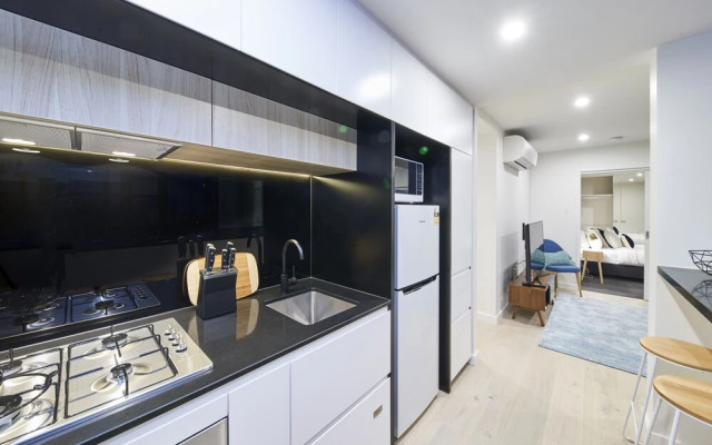 Mega Style Apartments The International