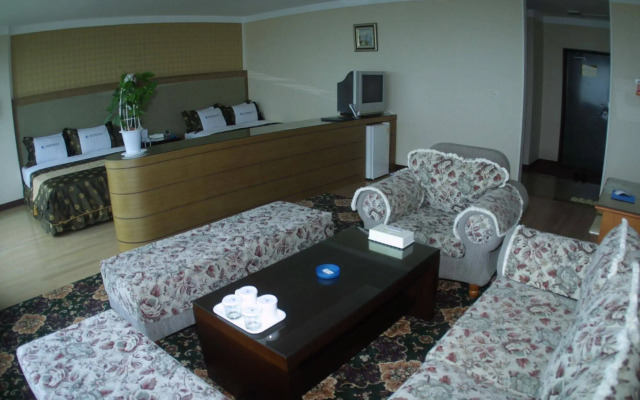Samcheonpo Seaworld Hotel