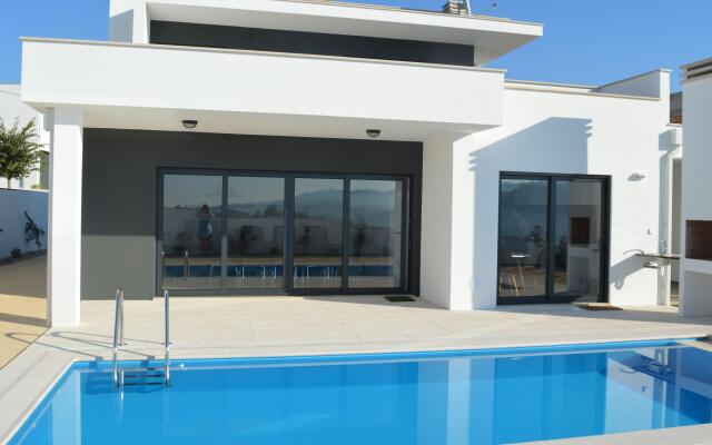 Modern Villa With Private Swimming Pool Near Nazare