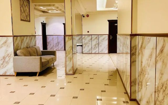Arabian Palm Hotel
