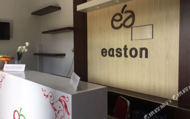 Easton Hotel