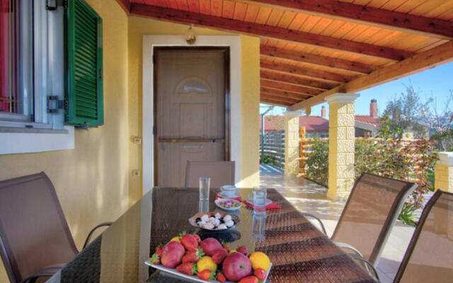 Emilio Village House