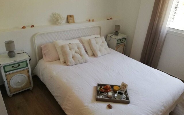 Roka Apartment