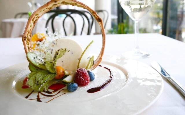 Hotel Lido di Angera