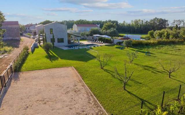Villa Stellar