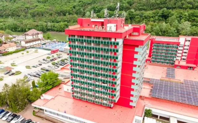 . Hotel Cozia - Complex Balnear Cozia