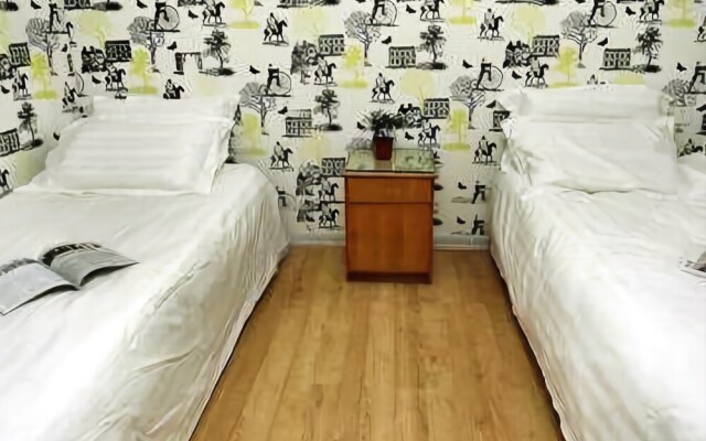 Rujia Tianqiao Business Hotel