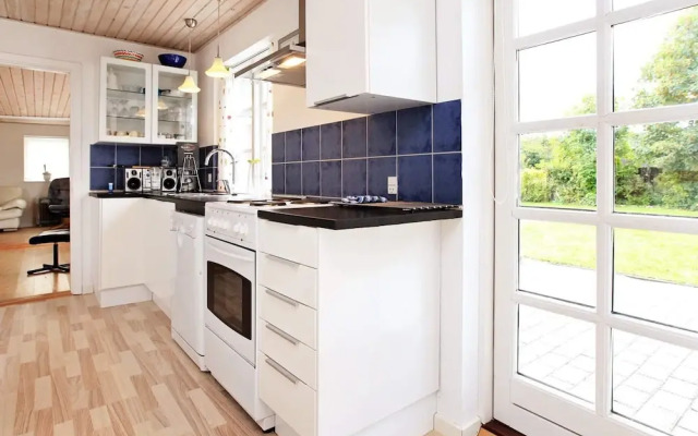 6 Person Holiday Home in Store Fuglede