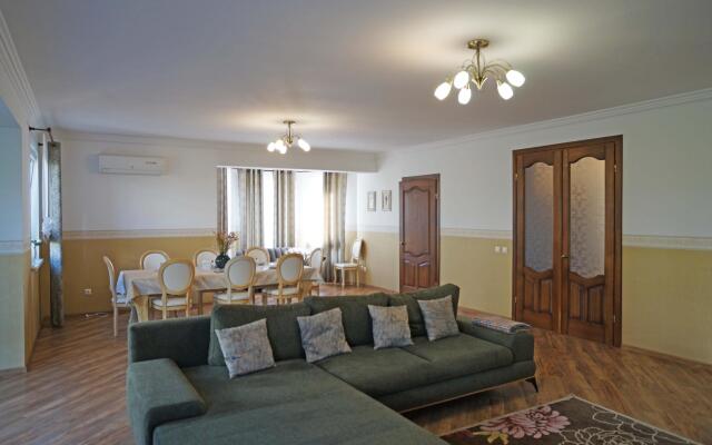 Дом на Славянской