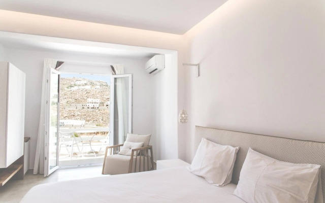 Super Paradise Hotel