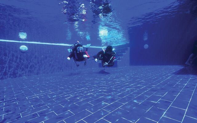 Tulamben Wreck Divers