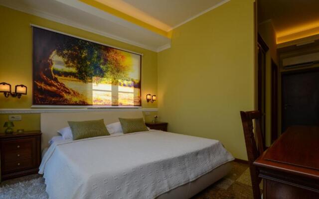 Bella & Stella rooms