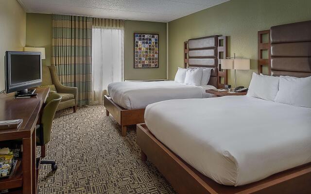 DoubleTree by Hilton Collinsville - St. Louis