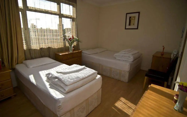 Gloucester Hotel