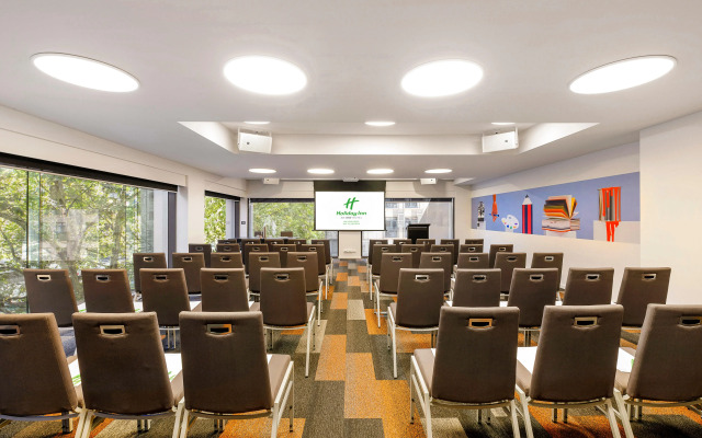 Hotel Indigo Melbourne on Flinders by IHG