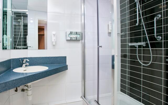 Holiday Inn Express Belfast City by IHG