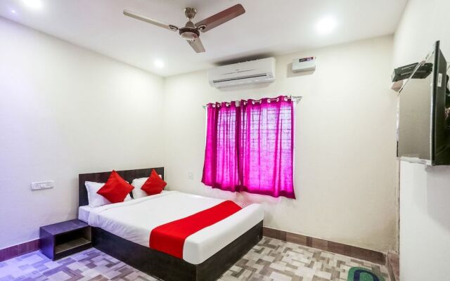 OYO 48754 Arati Homes