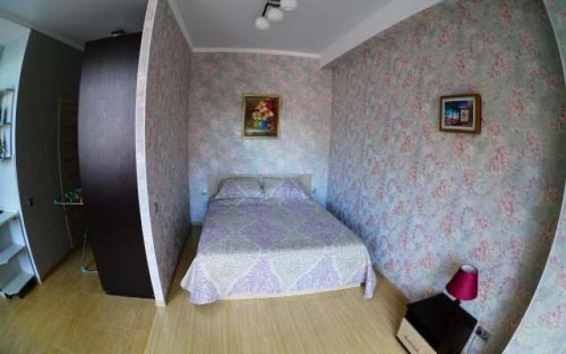 Apartment On Yuzhnykh Kultur 10a