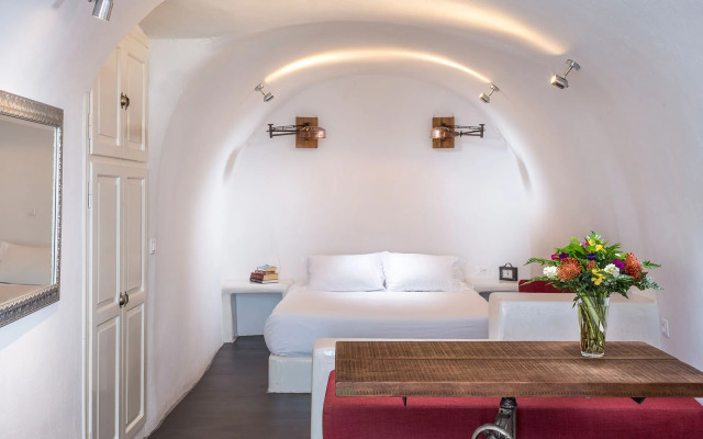 Luxury Heavens Santorini