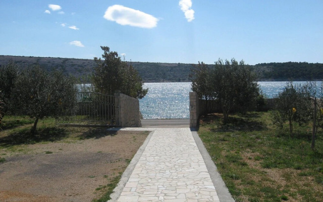 Frane - 20 m From Beach - A1