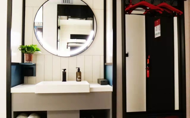 Jingning Dongcheng Hotel